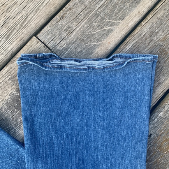 Articles of Society Faith Flare Jeans - Picture 3 of 12